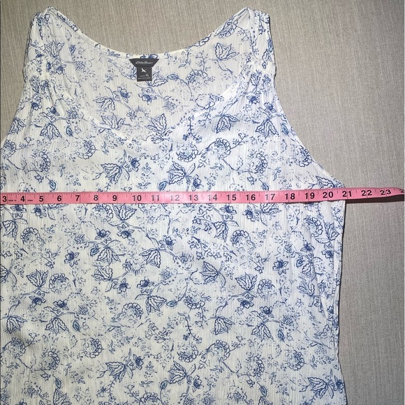 NWOT - Eddie Bauer | White with Blue Floral Pattern Top | Size XL - Picture 6 of 9